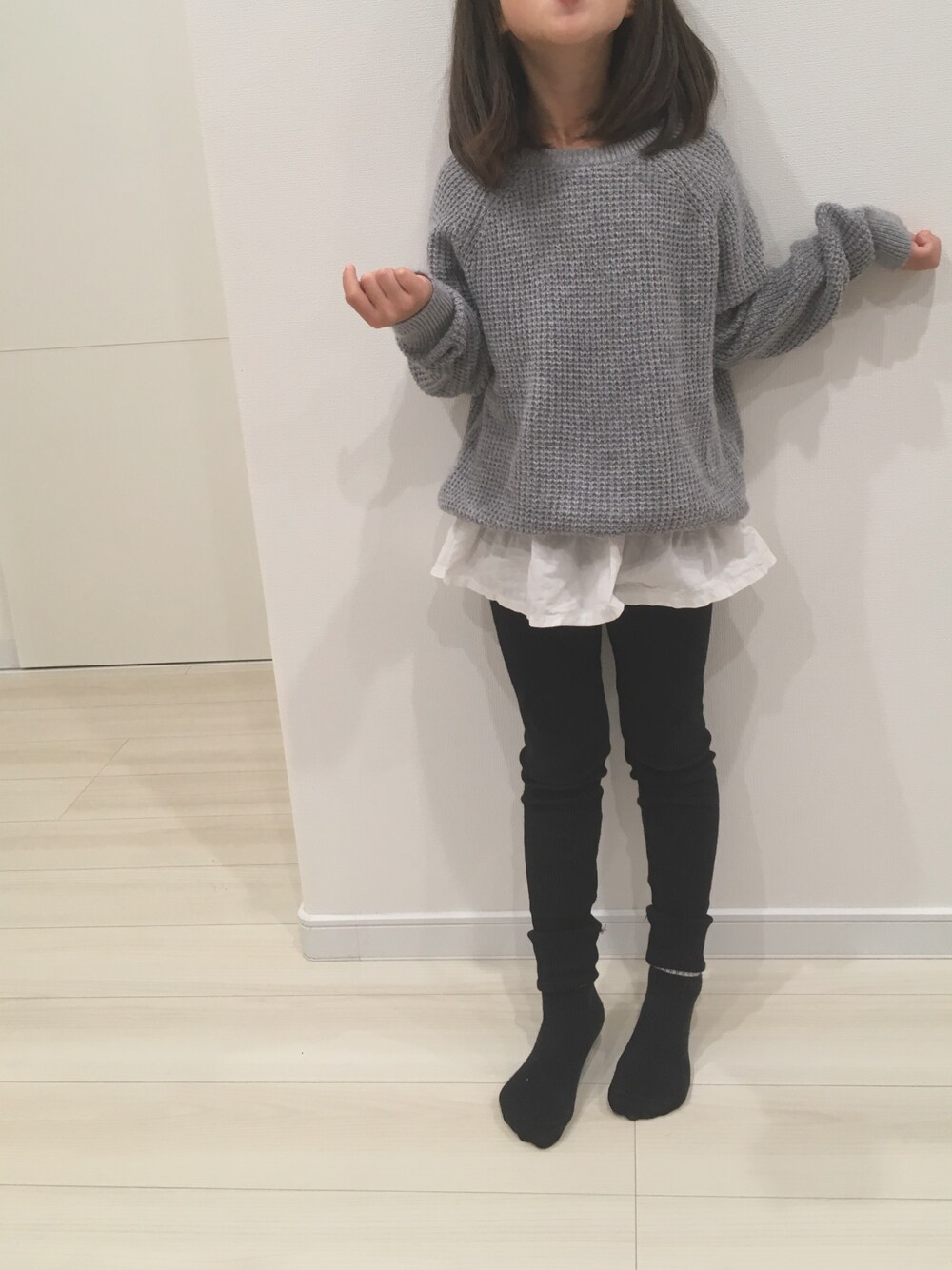 「女の子、りあコーデ、coordinate」｜「UNIQLOのアイテム（ニット/セーター、グレー系）」を使った、yu___☺︎さん（レディース・122cm）の冬コーディネートの1枚目の写真