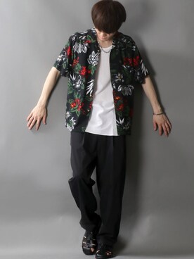 「SITRY（シトリー）のloose tapered tuck wide Pants/ルーズ テーパード タック ワイドパンツ（スラックス）」を使った、SITRYさん（メンズ・178cm）の夏コーディネート