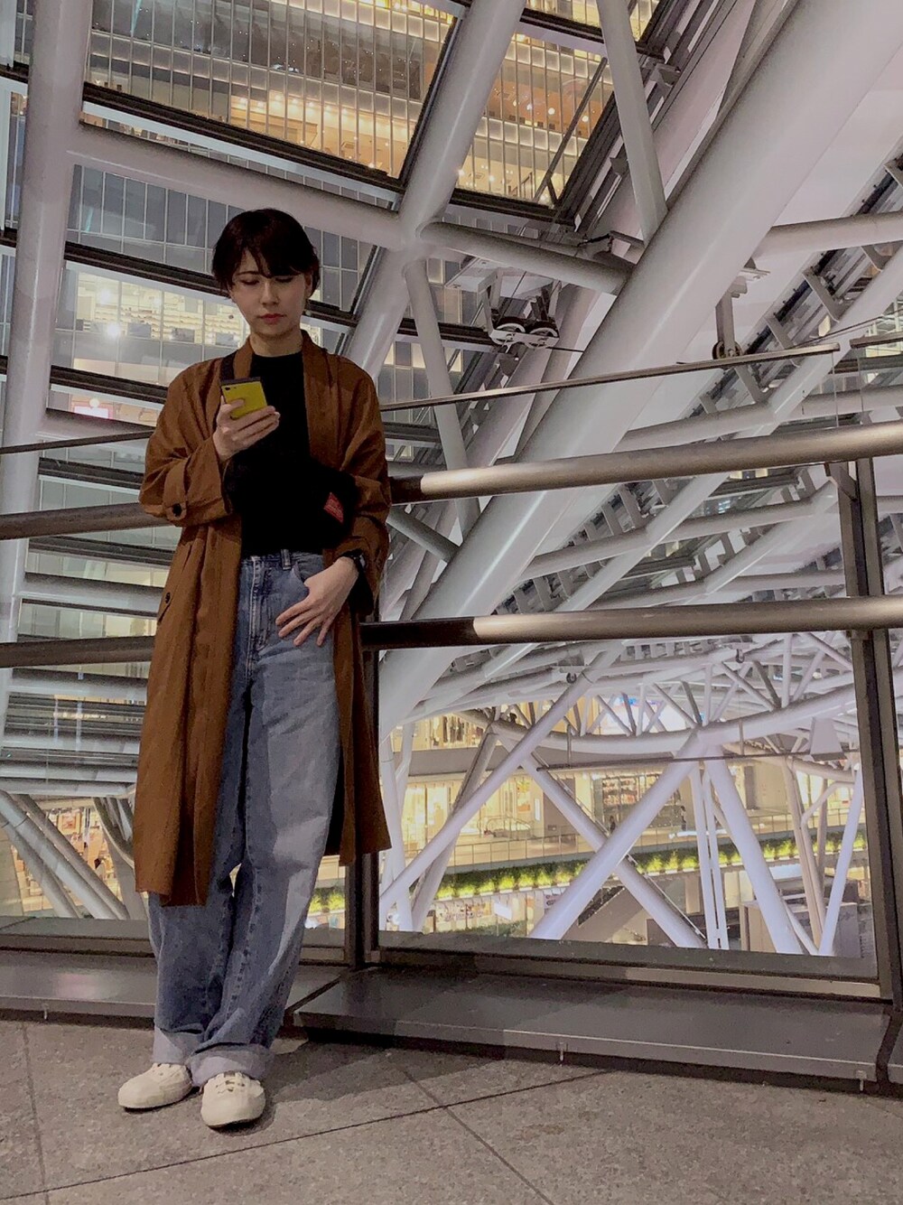 「秋のコーデ、シンプル」｜「koeのオ-ガニックノースリーブベーシックTシャツ（Tシャツ/カットソー、ブラック系）」を使った、やましさん（レディース・167cm）の秋コーディネートの1枚目の写真