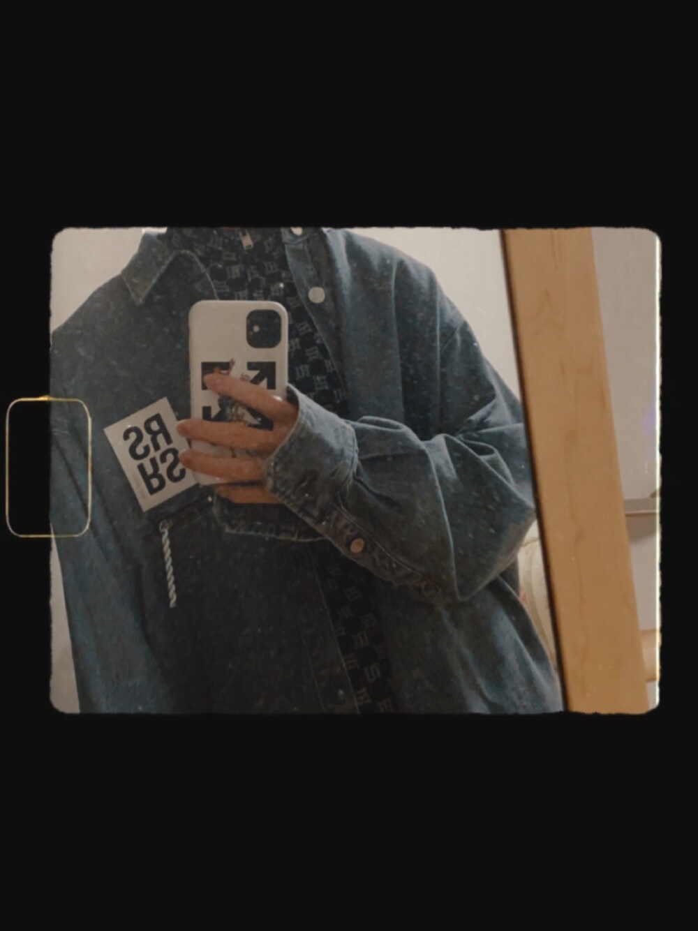 「秋冬コーデ、RAF SIMONS、misbhv」｜「RAF SIMONSのアイテム（デニムジャケット、グレー系）」を使った、　🐡さん（メンズ・170cm）の冬コーディネートの1枚目の写真