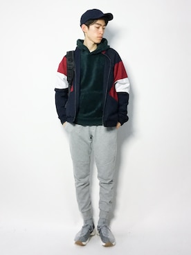 「417 EDIFICE（フォーワンセブンエディフィス）のアイテム（パーカー）」を使った、Morikawa Yoshinoriさん（メンズ・176cm）の冬コーディネート