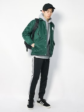 「DOWN ON THE CORNER（ダウンオンザコーナー）のアイテム」を使った、Morikawa Yoshinoriさん（メンズ・176cm）の春コーディネート