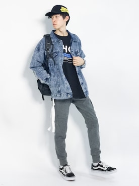 「CASPER JOHN AIVER（キャスパージョンアイバー）のアイテム（デニムジャケット）」を使った、Morikawa Yoshinoriさん（メンズ・176cm）の春コーディネート
