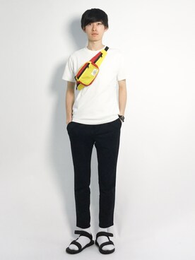 「アイテム（ボディバッグ/ウエストポーチ、イエロー系）」を使った、Morikawa Yoshinoriさん（メンズ・176cm）の春コーディネート