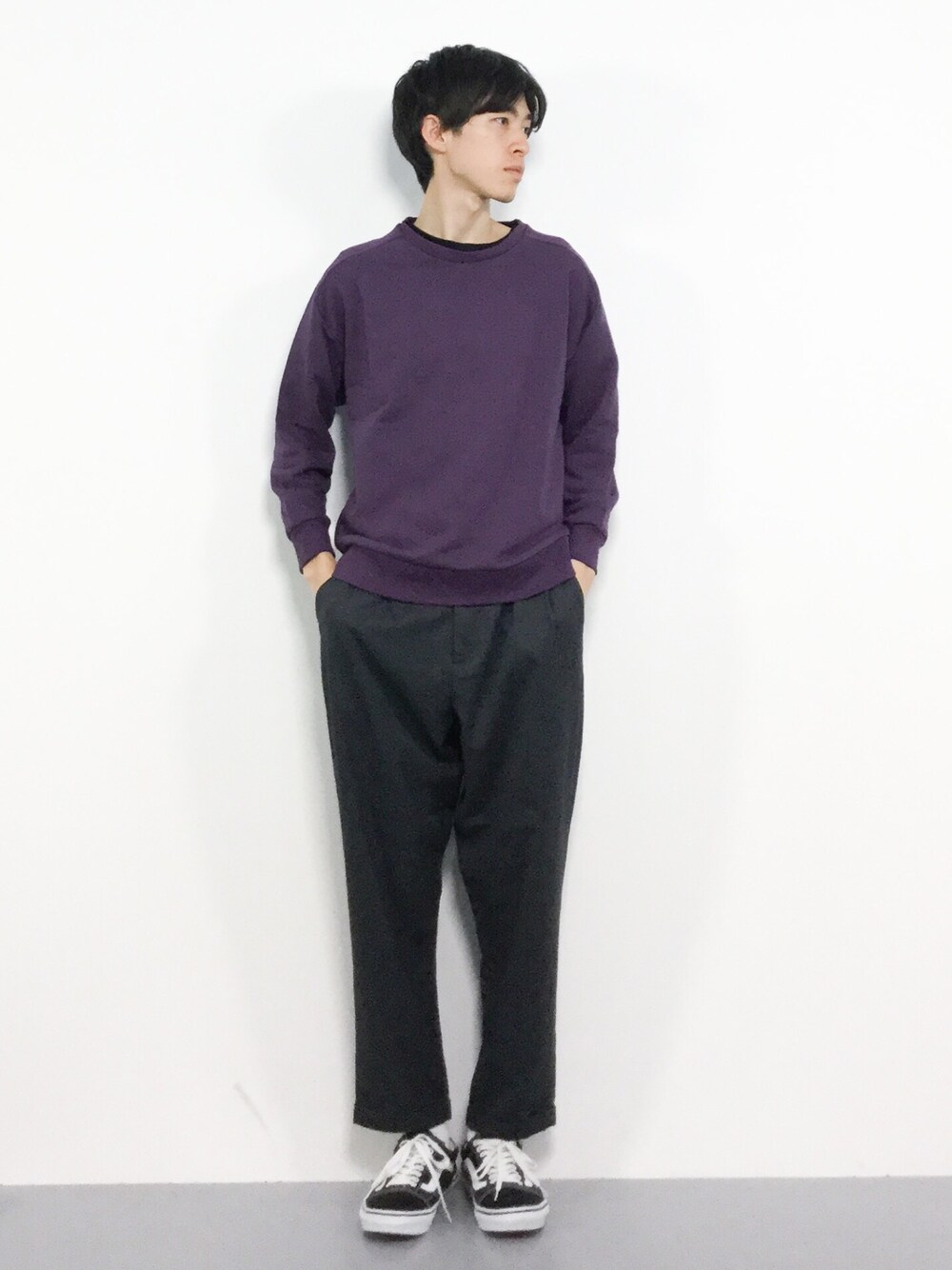Morikawa Yoshinoriさんの「カラースウェットシャツ（SENSE OF PLACE by URBAN RESEARCH）」を使ったコーディネート