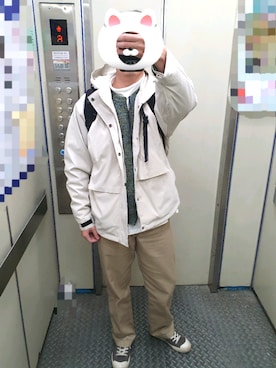 「plain-me（プレインミー）のアイテム（マウンテンパーカー）」を使った、Chu Xさん（メンズ・178cm）の春コーディネート