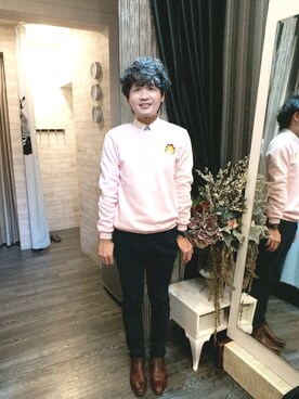 「zinif（ジニフ）のアイテム（トップス）」を使った、James laurentさん（メンズ・176cm）の冬コーディネート