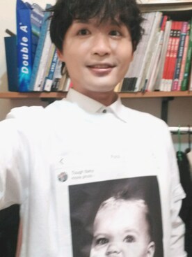 「zinif（ジニフ）のアイテム（トップス）」を使った、James laurentさん（メンズ・176cm）の春コーディネート