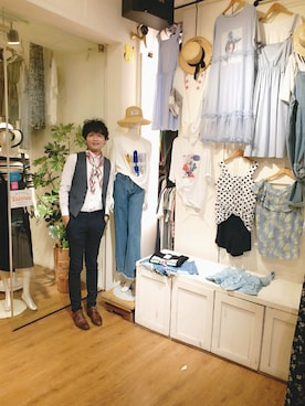 「zinif（ジニフ）のアイテム（トップス）」を使った、James laurentさん（メンズ・176cm）の秋コーディネート