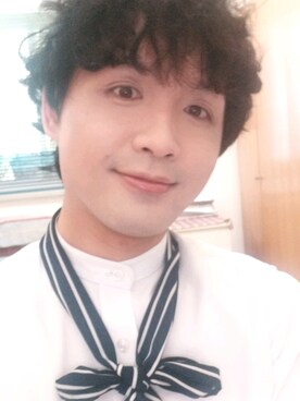 「zinif（ジニフ）のアイテム（トップス）」を使った、James laurentさん（メンズ・176cm）の秋コーディネート