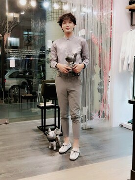 「zinif（ジニフ）のアイテム」を使った、James laurentさん（メンズ・176cm）の秋コーディネート