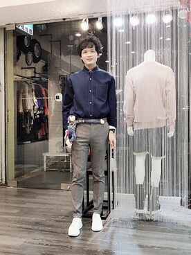 「zinif（ジニフ）のアイテム」を使った、James laurentさん（メンズ・176cm）の春コーディネート