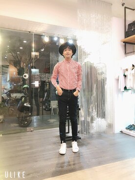 「zinif（ジニフ）のアイテム（トップス）」を使った、James laurentさん（メンズ・176cm）の春コーディネート