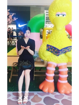 「MANGO（マンゴ）のアイテム（ショルダーバッグ、ブラック系）」を使った、ルキさん（レディース・166cm）の夏コーディネート