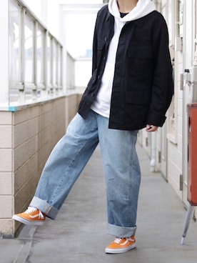 「UNIQLO（ユニクロ）のハイライズワイドストレートジーンズ（デニムパンツ）」を使った、yoyo＊yoさん（メンズ・175cm）の冬コーディネート