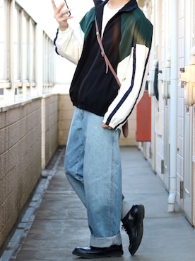 「UNIQLO（ユニクロ）のハイライズワイドストレートジーンズ（デニムパンツ）」を使った、yoyo＊yoさん（メンズ・175cm）の春コーディネート