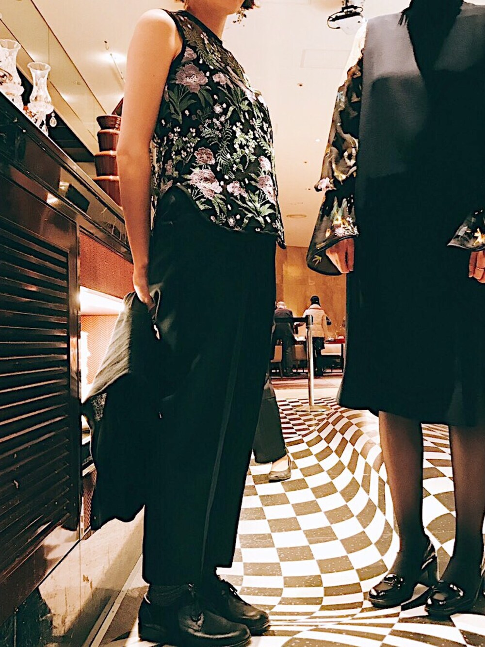 「パーティースタイル、mame、ブラック、パンツスタイル」｜「mameの2018ss（タンクトップ、ブラック系）」を使った、ゆさん（レディース・165cm）の冬コーディネートの1枚目の写真