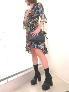 「Guess（ゲス）のアイテム（ドレス）」を使った、GUESS JAPANさん（レディース・156cm）の夏コーディネート