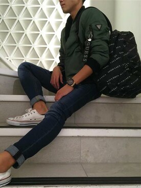 「Guess Jeans 」｜「アイテム（ブルゾン）」を使った、GUESS JAPANさん（メンズ・174cm）の秋コーディネート