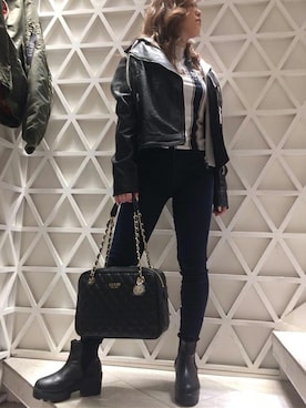 「Guess Jeans 」｜GUESS JAPANさん（レディース・150cm）の秋コーディネート