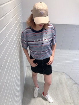 「Guess（ゲス）のアイテム（帽子）」を使った、GUESS JAPANさん（レディース・167cm）の夏コーディネート