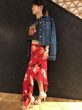 「Guess（ゲス）のアイテム（デニムジャケット）」を使った、GUESS JAPANさん（レディース・160cm）の秋コーディネート