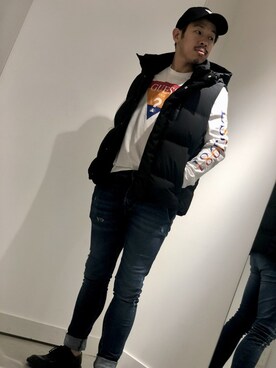 「Guess（ゲス）のアイテム（キャップ）」を使った、GUESS JAPANさん（メンズ・170cm）の秋コーディネート