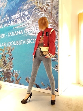 「Guess（ゲス）のアイテム（スタジャン）」を使った、GUESS JAPANさん（レディース・158cm）の秋コーディネート