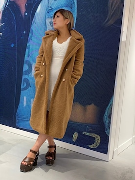 「白」｜「アイテム（その他アウター）」を使った、GUESS JAPANさん（レディース・152cm）の秋コーディネート