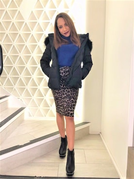 「Guess（ゲス）のアイテム（ダウンジャケット/コート）」を使った、GUESS JAPANさん（レディース・161cm）の秋コーディネート