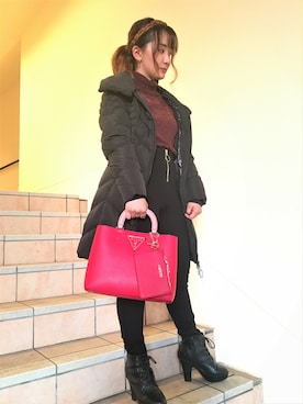 「Guess（ゲス）のアイテム（ダウンジャケット/コート）」を使った、GUESS JAPANさん（レディース・156cm）の秋コーディネート