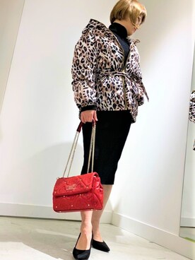 「Guess（ゲス）のアイテム（ダウンジャケット/コート）」を使った、GUESS JAPANさん（レディース・151cm）の秋コーディネート