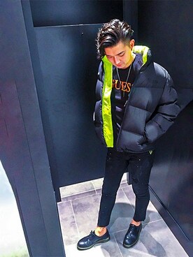「Guess（ゲス）のアイテム（ダウンジャケット/コート）」を使った、GUESS JAPANさん（メンズ・188cm）の秋コーディネート
