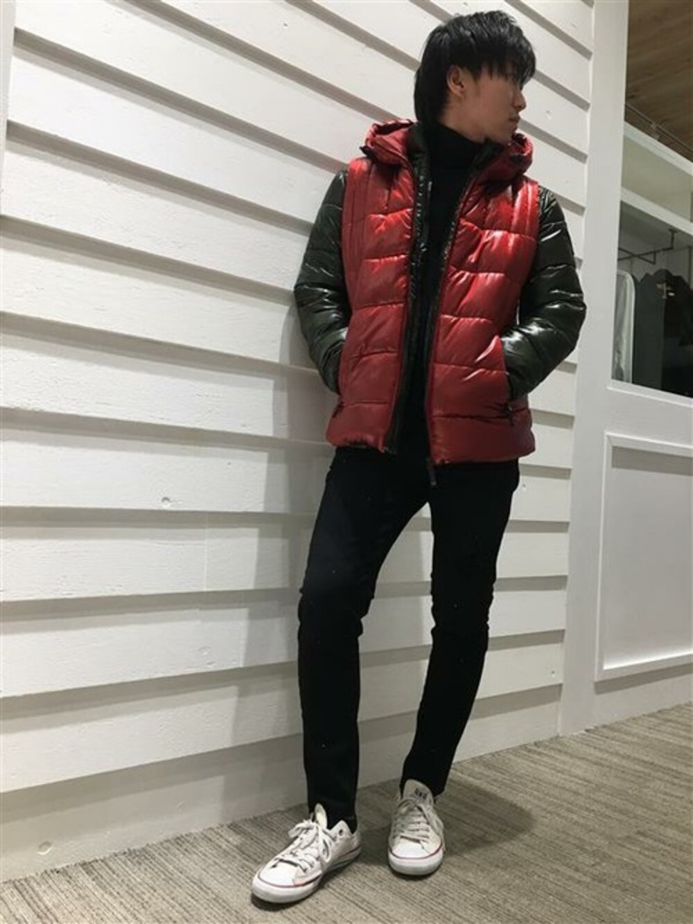 「アウター、ダウンジャケット、カジュアル、スキニー、冬コーデ、冬、パンツスタイル、カジュアルコーデ、黒スキニー、guess」｜「GuessのDOUBLE PUFFER JACKET SET（その他アウター、その他）」を使った、GUESS JAPANさん（メンズ・160cm）の冬コーディネートの1枚目の写真