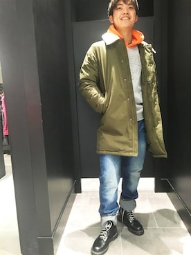 「Guess（ゲス）のアイテム（ダウンジャケット/コート）」を使った、GUESS JAPANさん（メンズ・173cm）の冬コーディネート