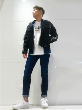 「Guess（ゲス）のアイテム（デニムジャケット）」を使った、GUESS JAPANさん（メンズ・173cm）の冬コーディネート