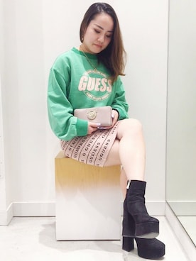 「Guess（ゲス）のアイテム（アクセサリー）」を使った、GUESS JAPANさん（レディース・151cm）の冬コーディネート
