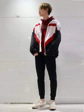 「Guess（ゲス）のアイテム（その他アウター）」を使った、GUESS JAPANさん（メンズ・178cm）の冬コーディネート