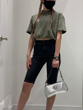 「Guess Jeans 」｜GUESS JAPANさん（レディース・156cm）の秋コーディネート