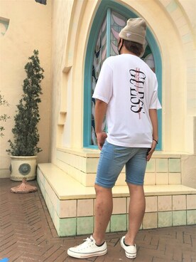 「Guess（ゲス）のアイテム（ニットキャップ/ビーニー）」を使った、GUESS JAPANさん（メンズ・173cm）の秋コーディネート