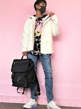 「切りっぱなしデニム」｜「アイテム（ジャケット/アウター）」を使った、GUESS JAPANさん（メンズ・174cm）の秋コーディネート