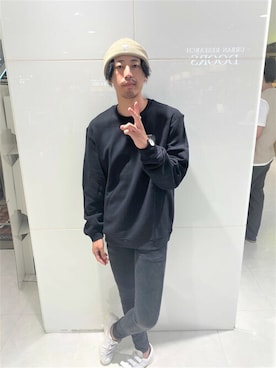 「Guess（ゲス）のアイテム（ニットキャップ/ビーニー）」を使った、GUESS JAPANさん（メンズ・178cm）の秋コーディネート