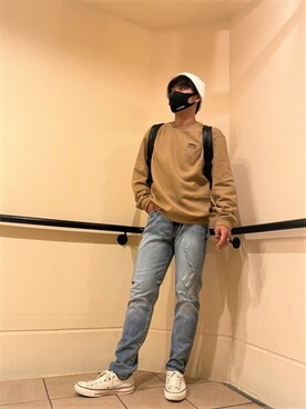 「Guess（ゲス）のアイテム（ニットキャップ/ビーニー）」を使った、GUESS JAPANさん（メンズ・174cm）の秋コーディネート