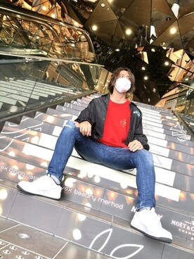 「コラボレーション」｜「アイテム（その他アウター）」を使った、GUESS JAPANさん（メンズ・179cm）の秋コーディネート