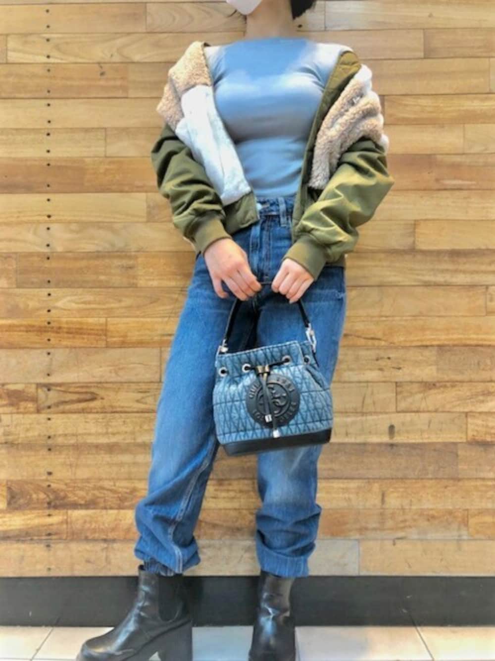 GUESS JAPAN(GUESS JAPAN)｜GuessのTシャツ/カットソーを使った