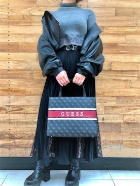 「クロップドトップス」｜「アイテム（その他アウター）」を使った、GUESS JAPANさん（レディース・160cm）の冬コーディネート