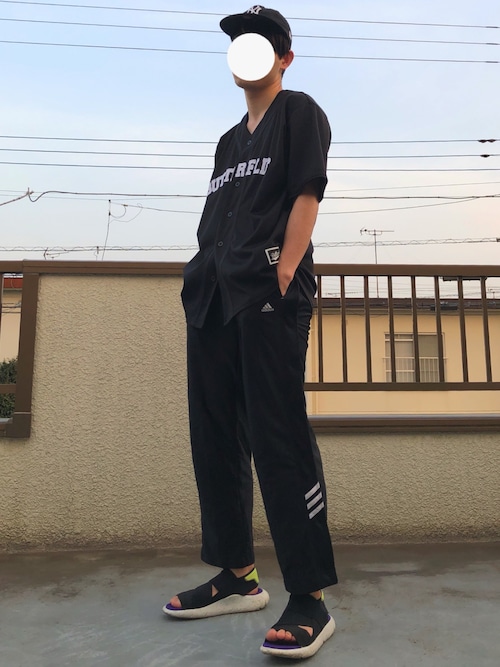 搭配y-3凉鞋的男性时尚穿搭总览