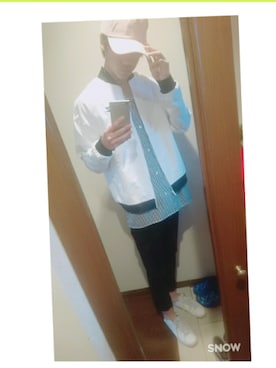 「Champion（チャンピオン）のアイテム（デニムパンツ）」を使った、DKさん（メンズ・177cm）の春コーディネート