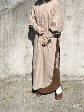 「スリット」｜「アイテム（シャツワンピース）」を使った、sayaさん（レディース・156cm）の春コーディネート