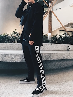 Lam Leongfunggさんのコーディネート